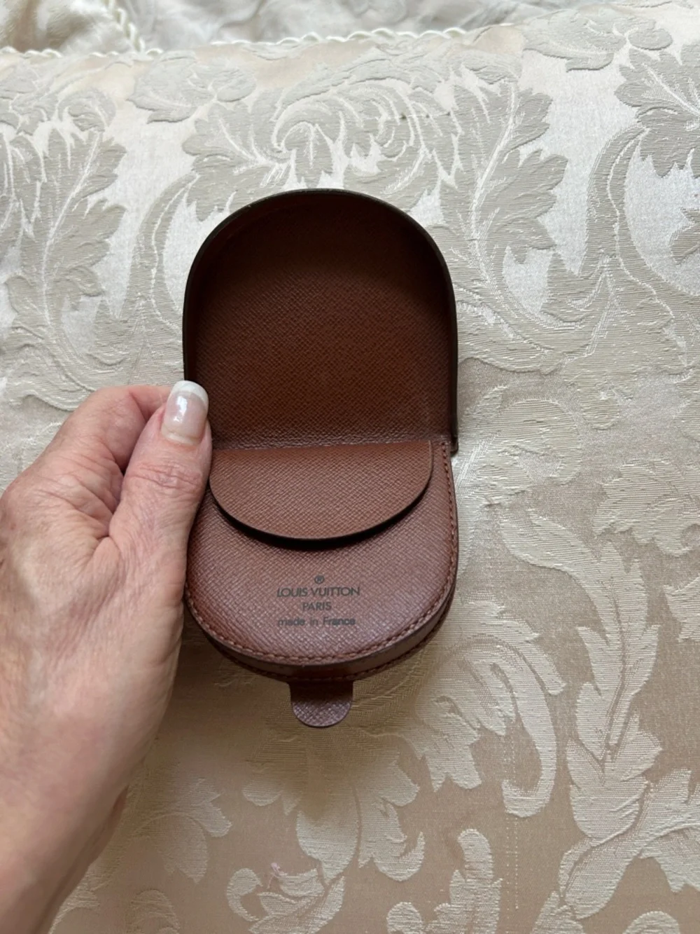 7034. Authentic Louis Vuitton Collectible Vintage Monogram Coin Pouch. - Picture 4 of 8